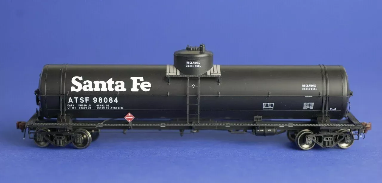 American Limited Models 1821 HO Scale GATC Welded Tank Car Santa Fe (Reclaimed Diesel) ATSF 98084