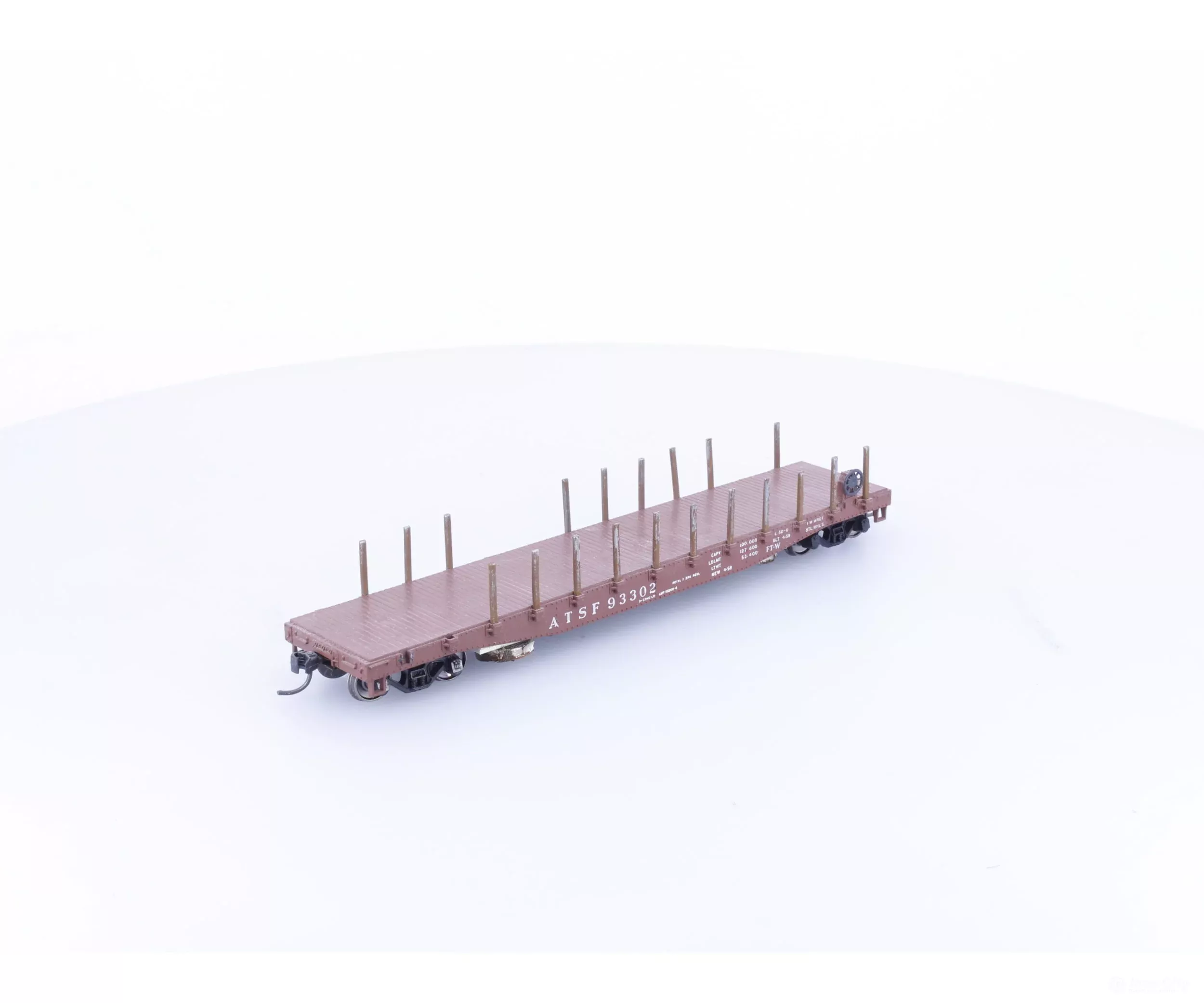 Athearn 93302 HO Flat Car with Stakes Atchison Topeka and Santa Fe (ATSF) 93302 (2nd Hand)