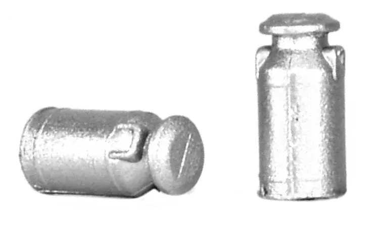 Bachmann Scenecraft Milk Churns