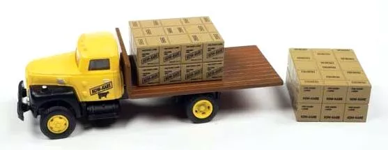Classic Metal Works HO 40020 IH R-190 Flatbed Truck with KowKare Shipping Crates