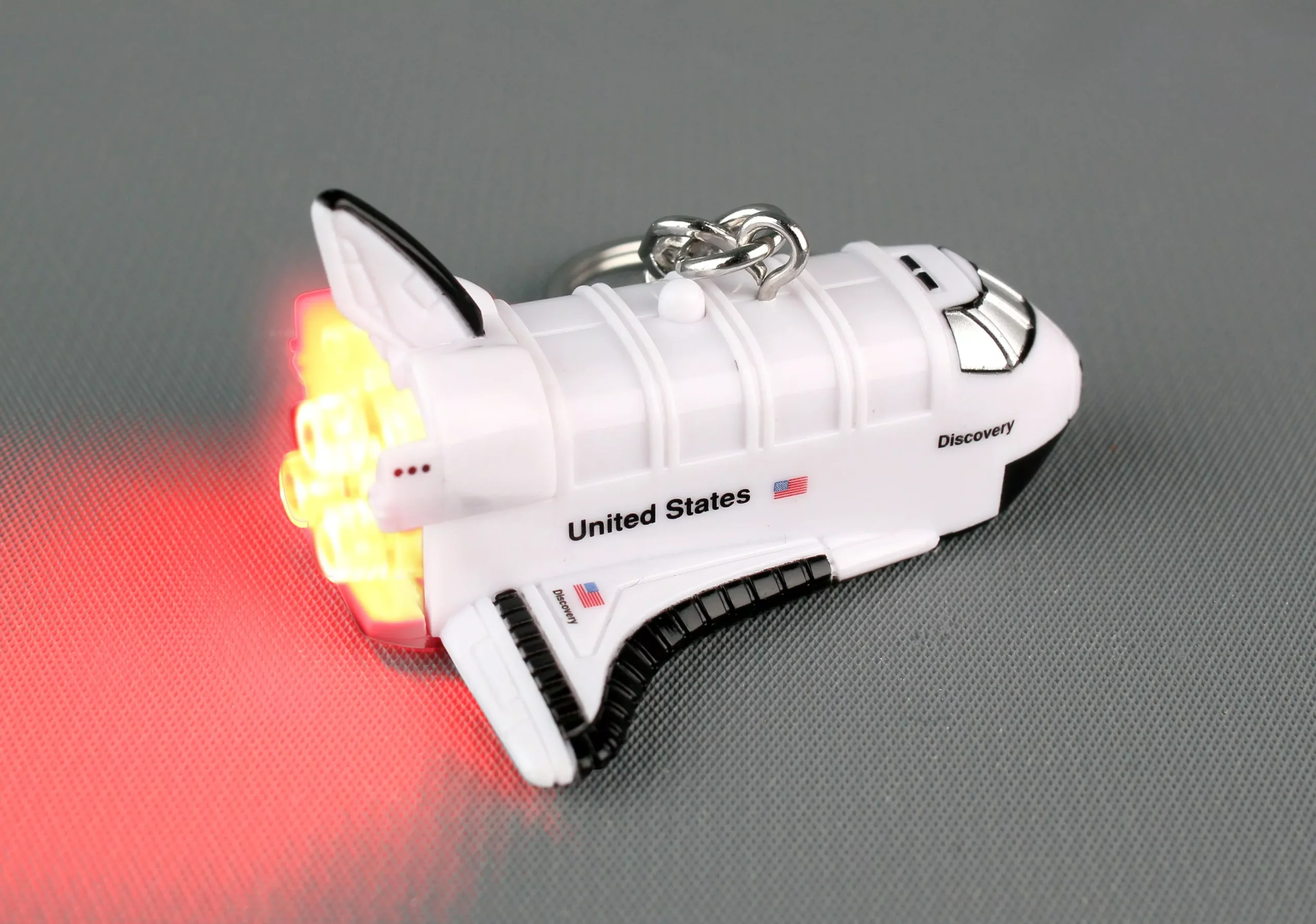 Daron Airplane Keychains W/Light & Sound TT80477 Space Shuttle Keychain W/Light & Sound Discovery