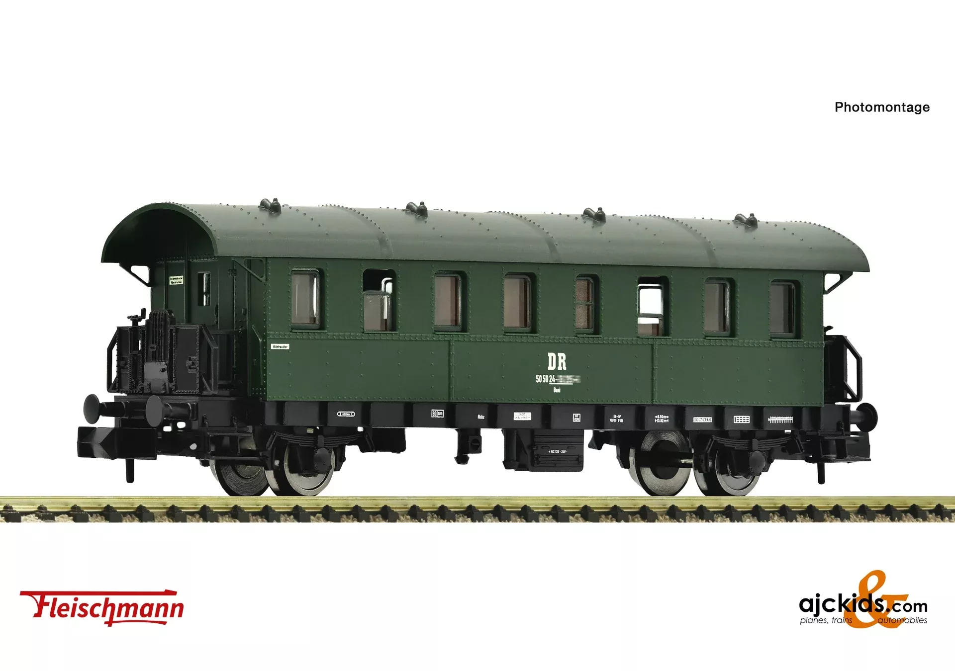Fleischmann 6260002 – 2nd class passenger coach, DR