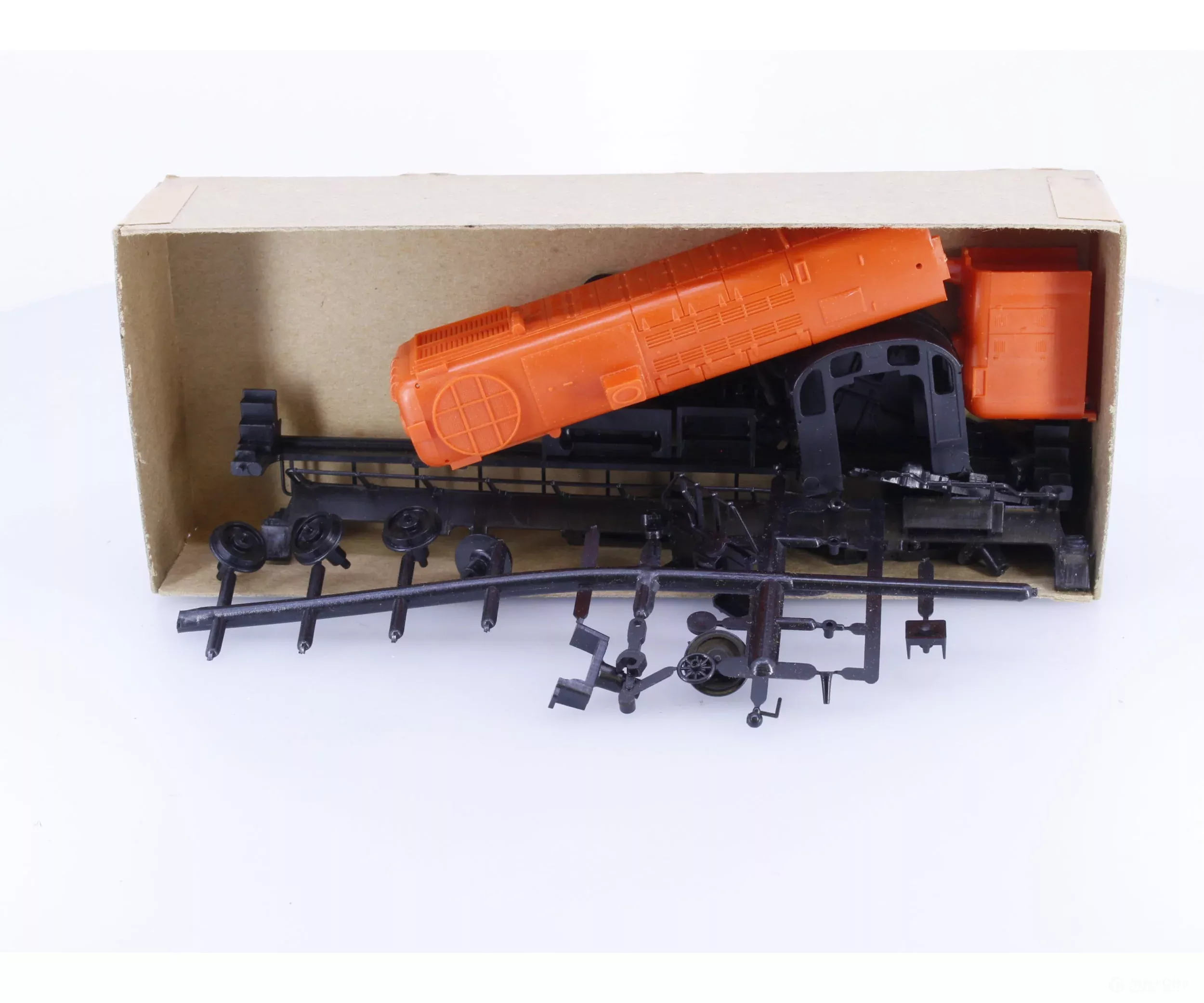 Hobbytown ALCO HO Plastic Kit for Alco Road Switcher (2nd Hand)