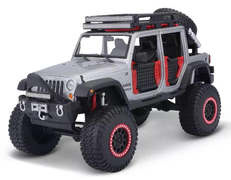 Maisto 32523GY 1/24 Scale 2015 Jeep Wrangler Unlimited