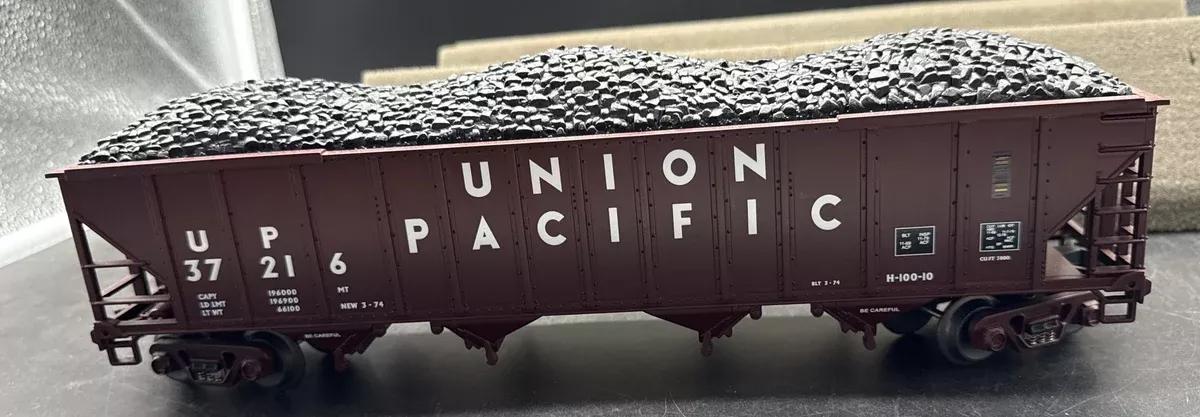 MTH Premier 20-97403 Union Pacific UP 4-Bay Hopper Car O SCALE Like New