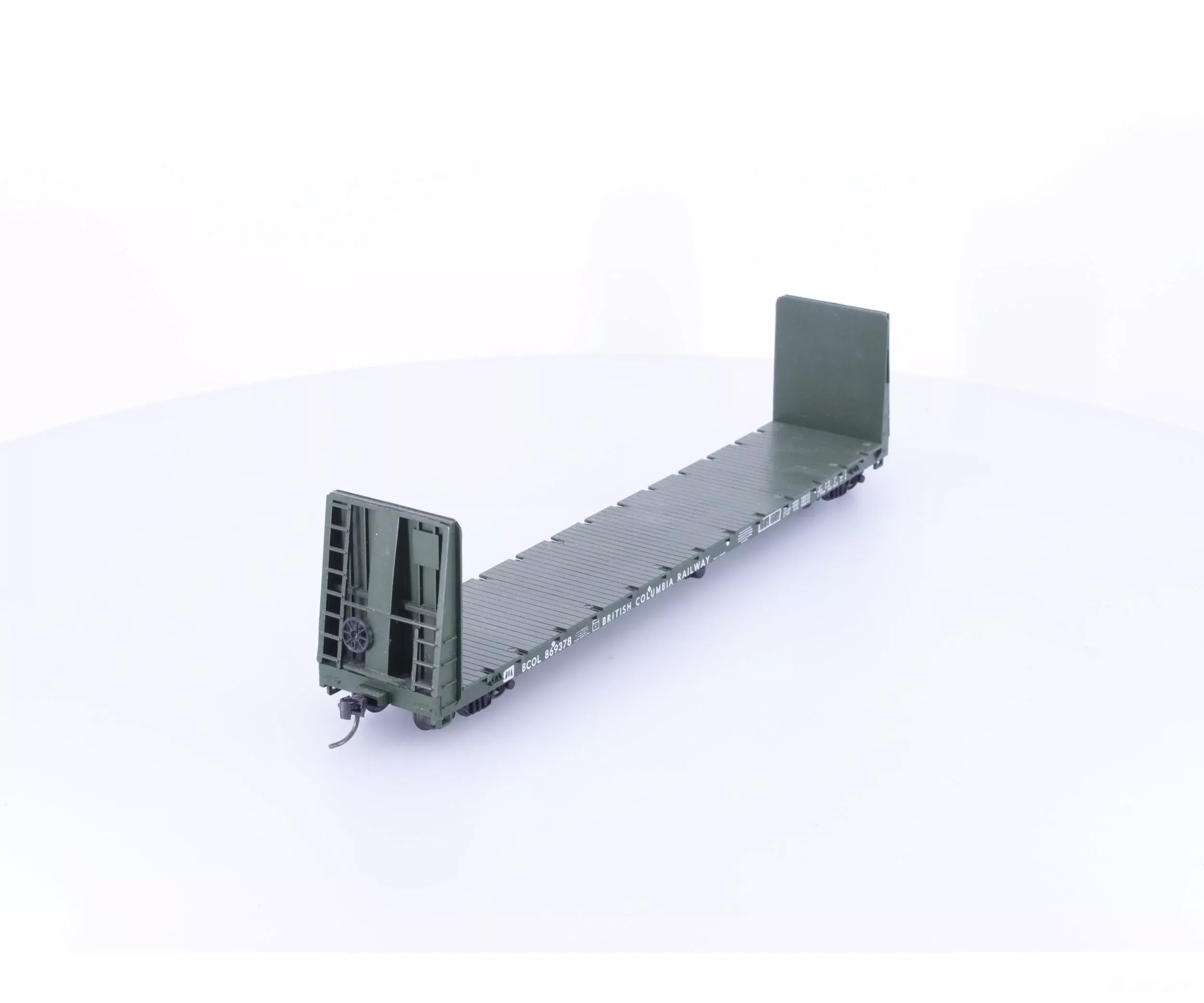 Roundhouse 1314 HO 60' Bulkhead Flat Car BC Rail (BCOL) 869378 (2nd Hand)