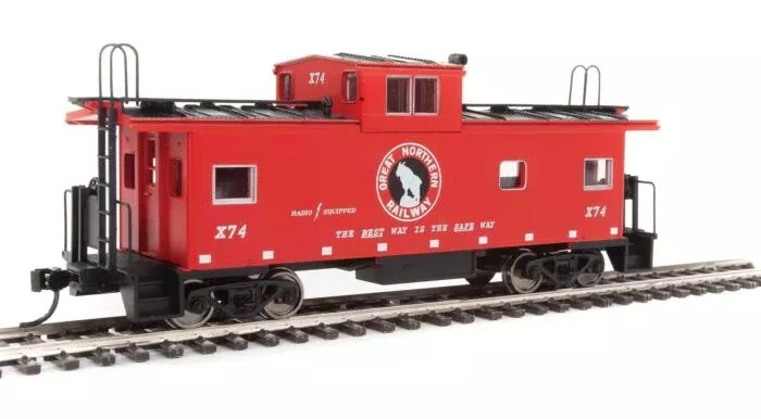 Walthers Mainline 910-8753 HO Scale Wide Vision Caboose Great Northern GN X74