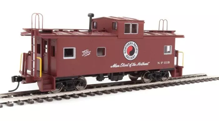 Walthers Mainline 910-8761 HO Scale Wide Vision Caboose Northern Pacific NP 1119